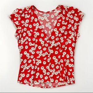 REFORMATION Bella top red daisy print. Size 6. Short sleeves. V neck. Like new.